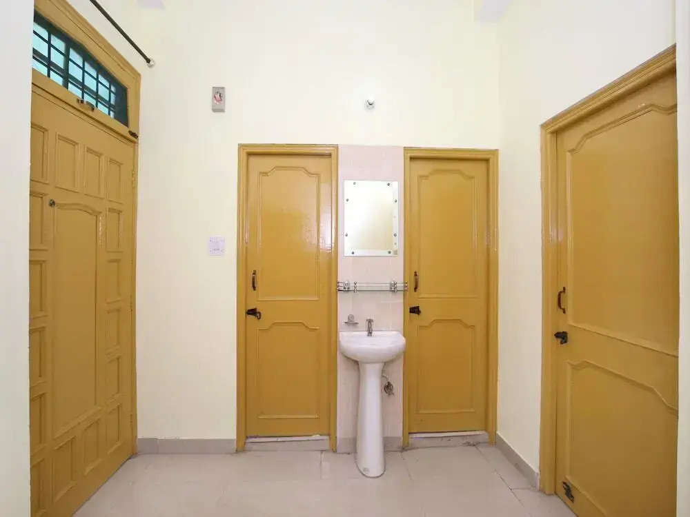 Black Pepper by OYO Rooms