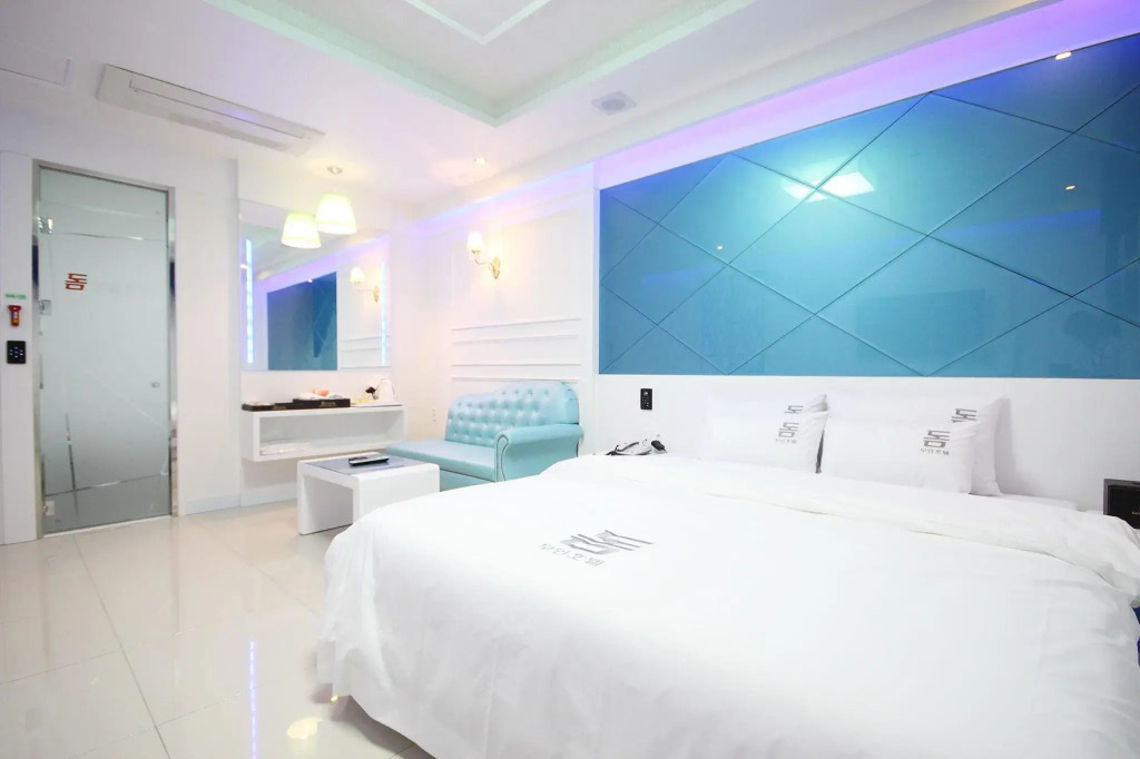 Dom Hotel