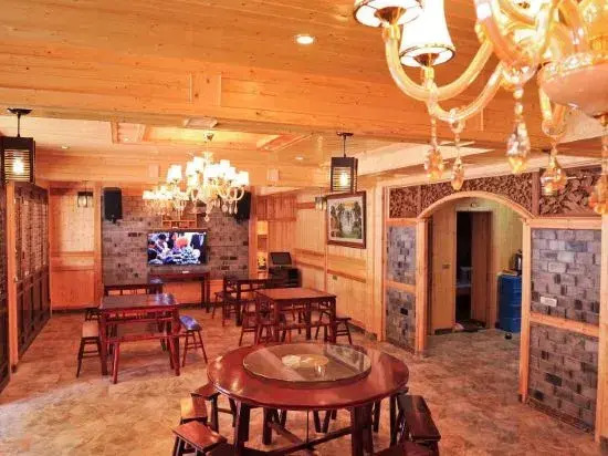 Yongjia Mountain Stream Farmhouse