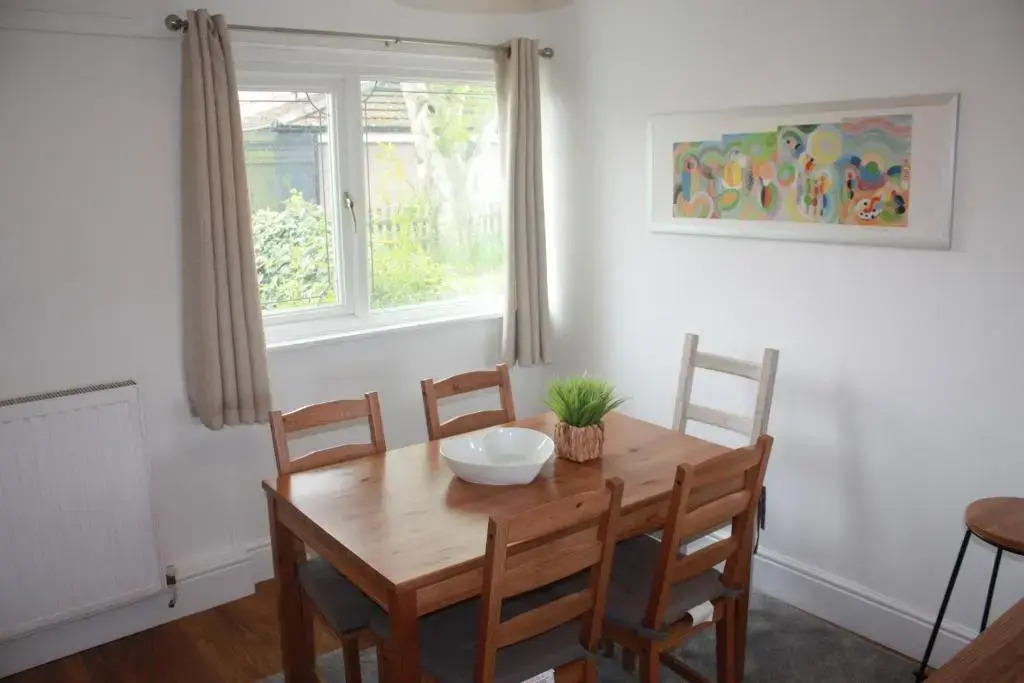 Berwicks House - NEC & Airport - Stylish 3-bed house with garden
