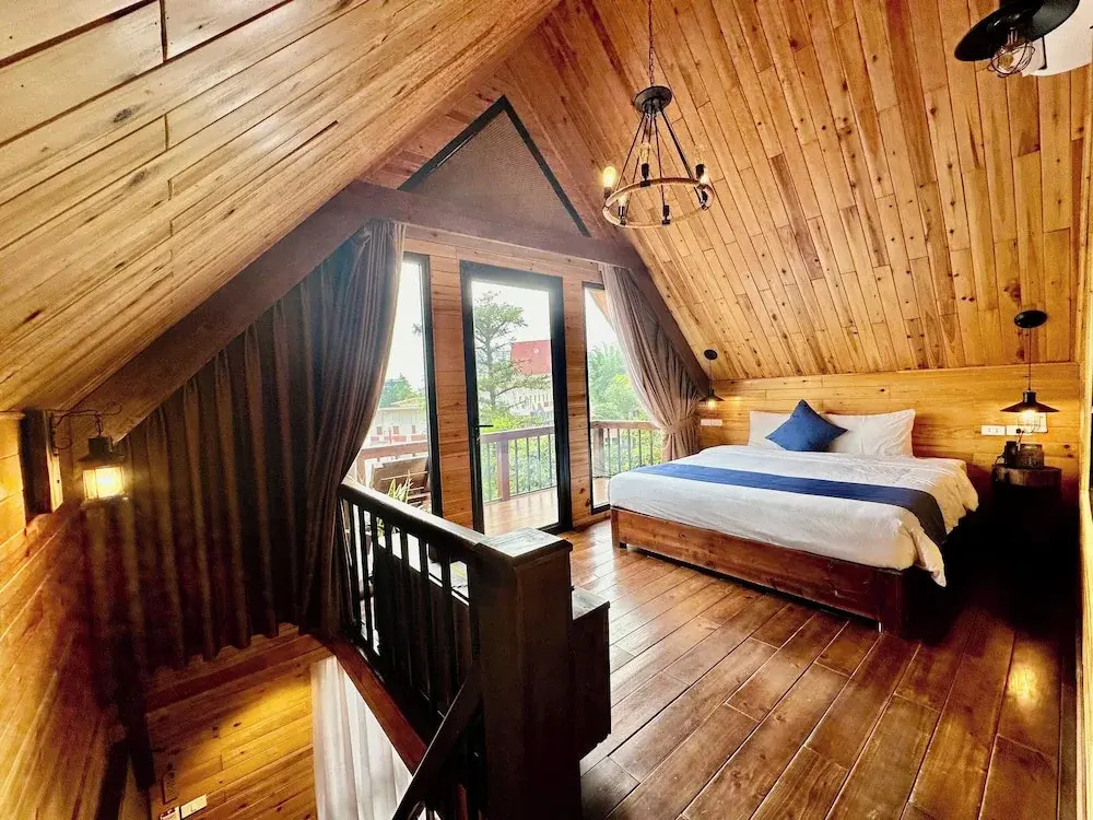 Sapa Pine Hill Eco Lodge