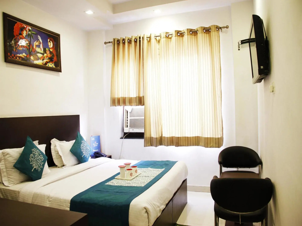 Oyo Rooms 10174-1 Gurudwara Road
