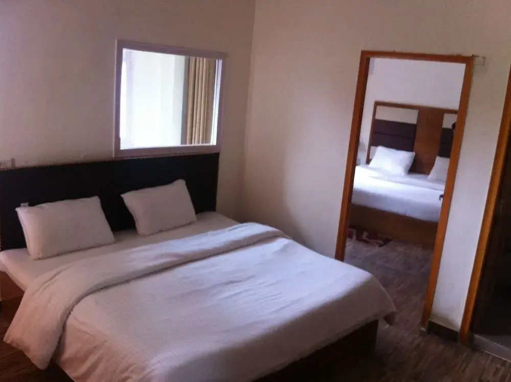 Atithi Hotel