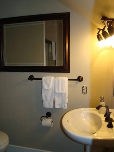 Quamichan Inn