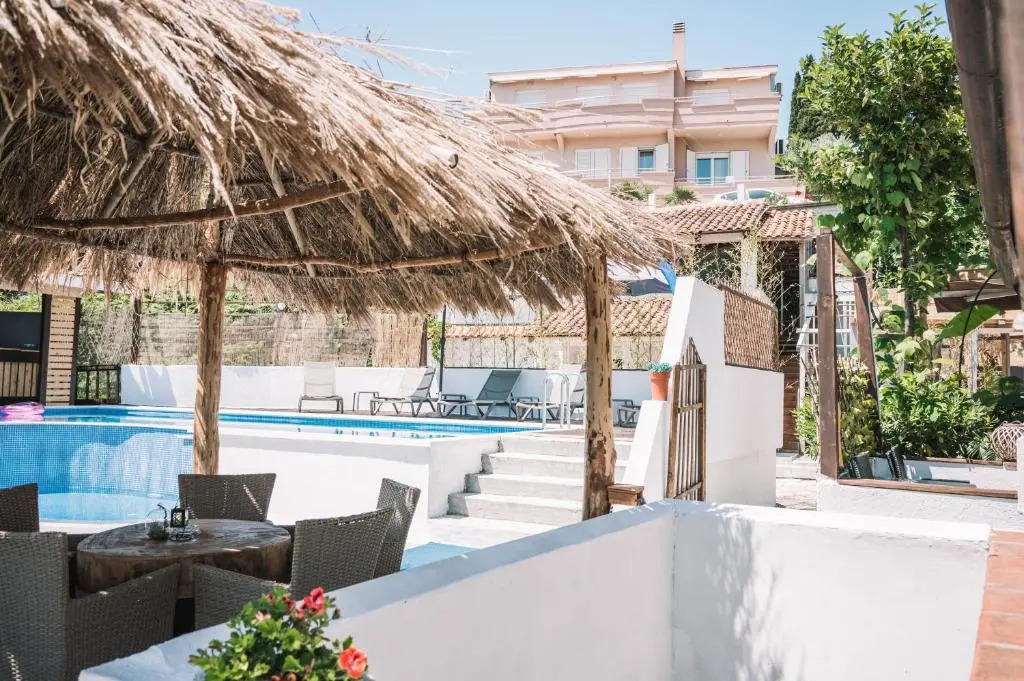 Bivalvia Apartments
