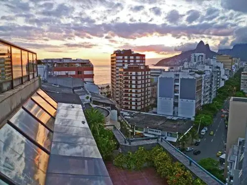 Ipanema's Beautiful Penthouse