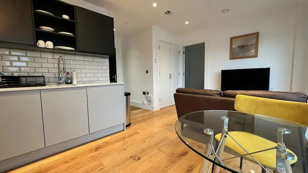 Modern & Stylish 1 Bedroom Flat