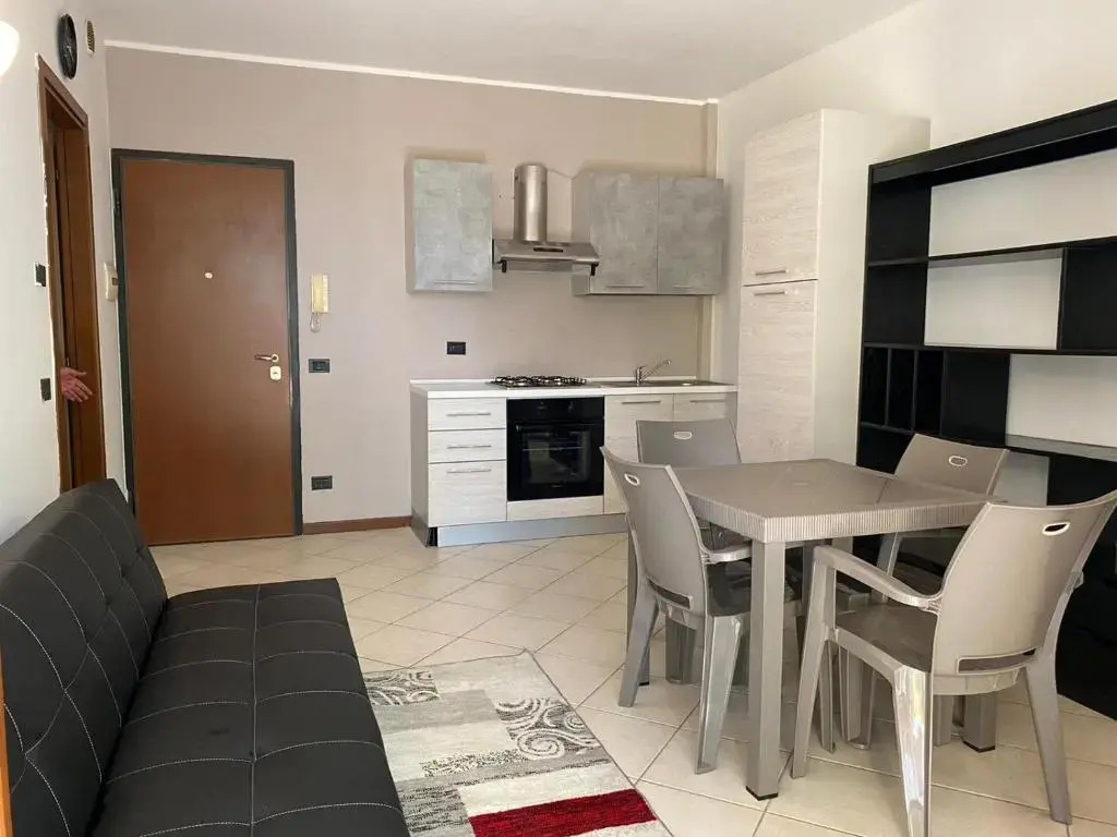 Apartment with Private Garden in Residence with Pool