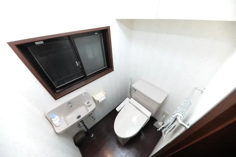 Omotenashi Usagi Hostel (15-13~18)