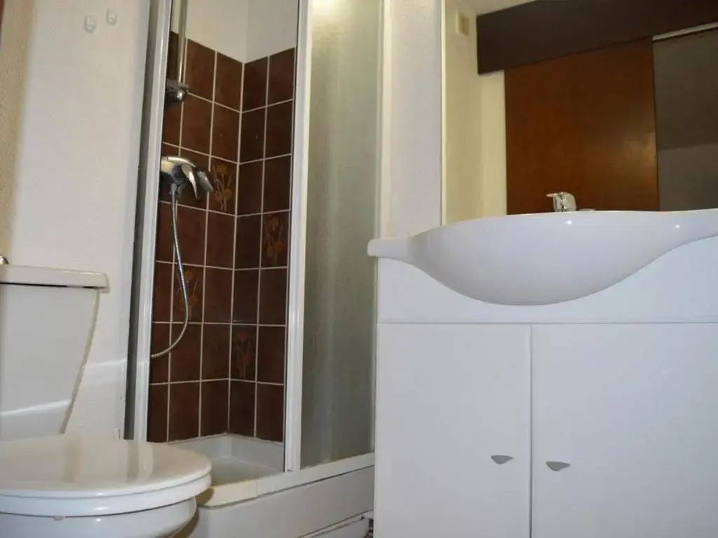 Appartement Saint-Cyprien, 2 pièces, 4 personnes - FR-1-225D-440