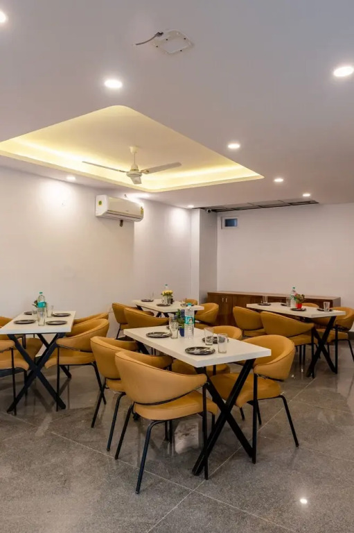 Hotel Park Tree I Sec-63A I Noida I Couple Friendly and Corporate Rooms available