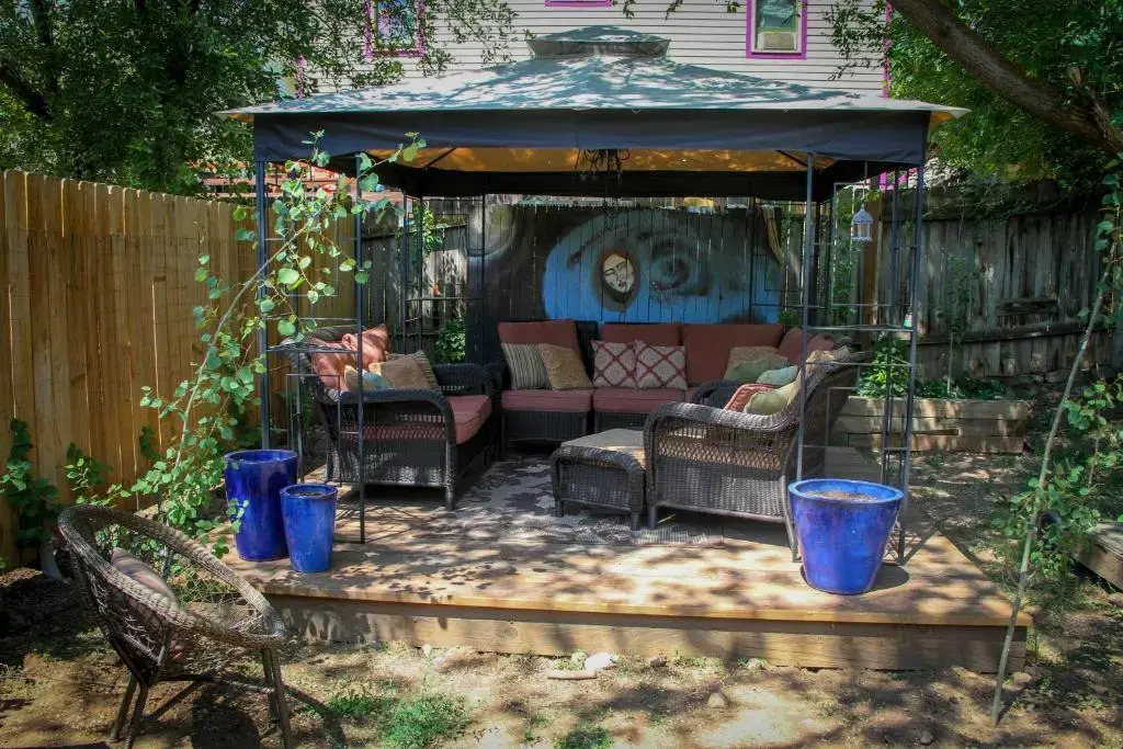The 8th Street Retreat