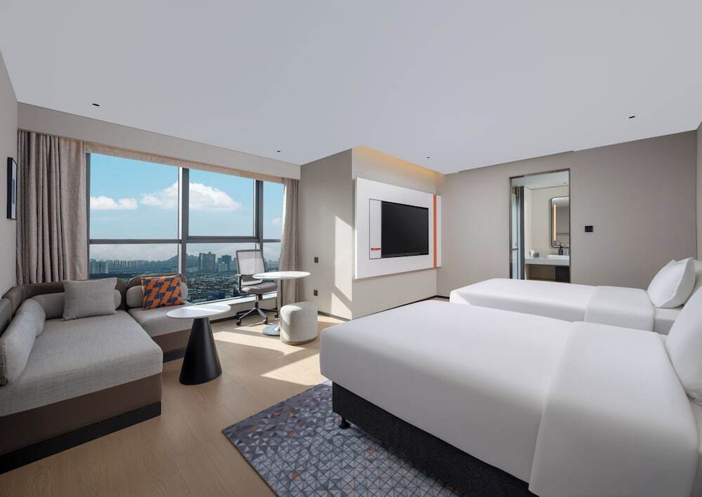 Holiday Inn Express Luoyang Nanchang Road by IHG