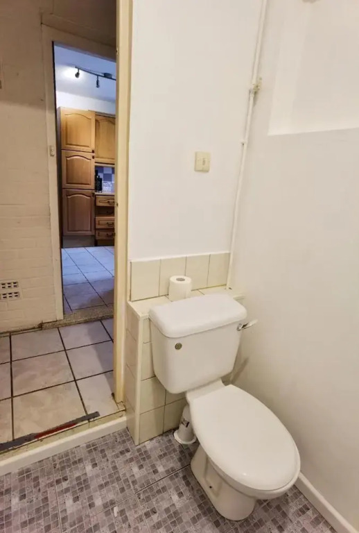 5 Bedroomed House Available for Guests and Contractors Wifi Parking