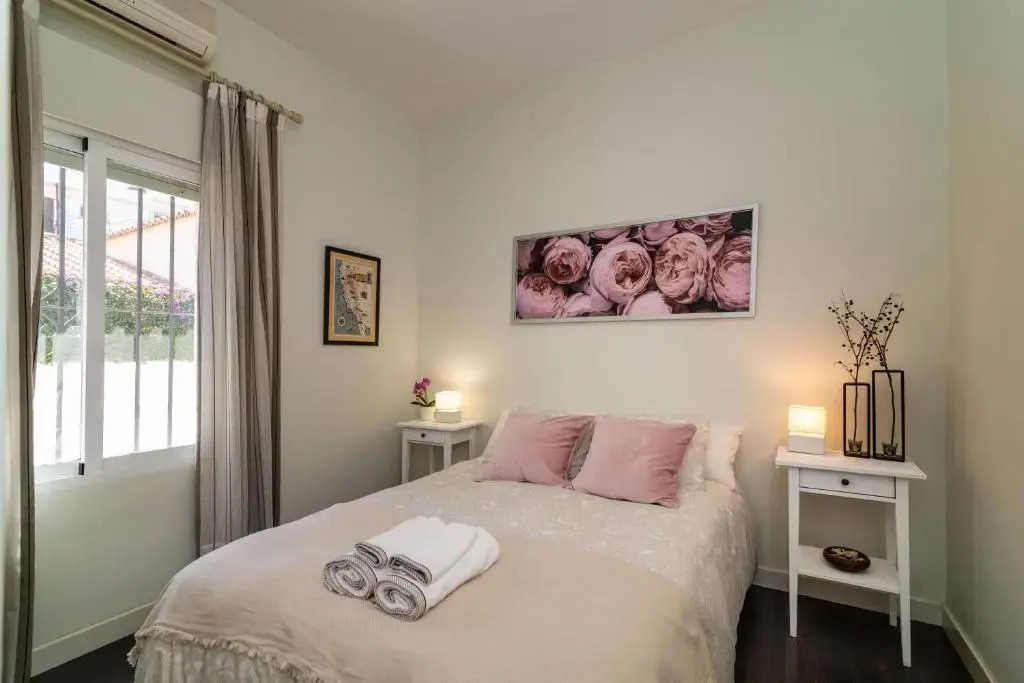 VB Velázquez 6BDR Villa Marina
