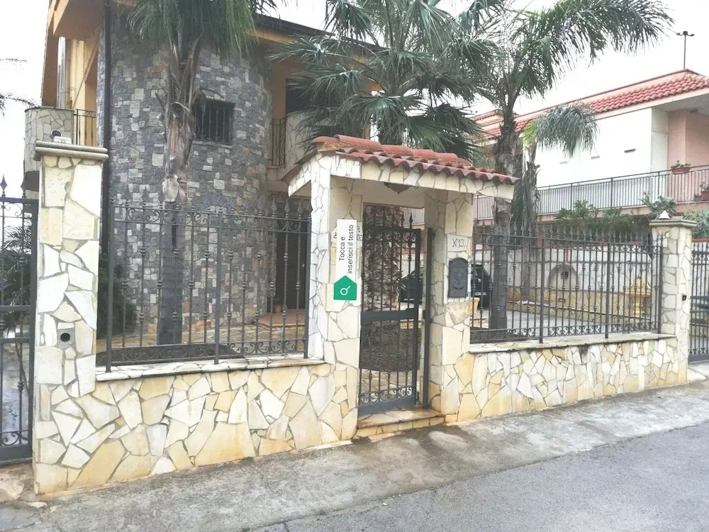 Villa Aurora