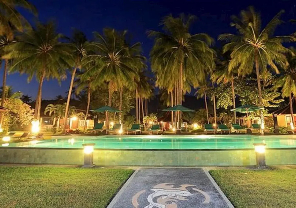 Mascot Beach Hotel