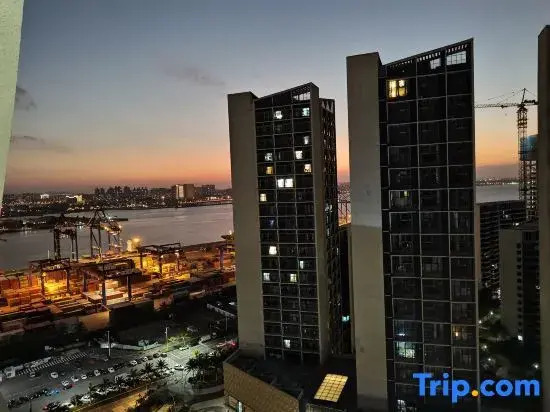 Mingsu Boutique Loft Seaview Apartment (Haikouwan Shop)