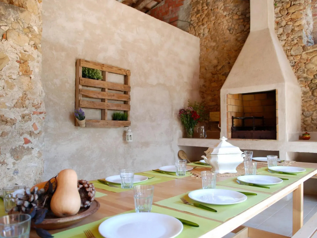 Spacious Home in Navata