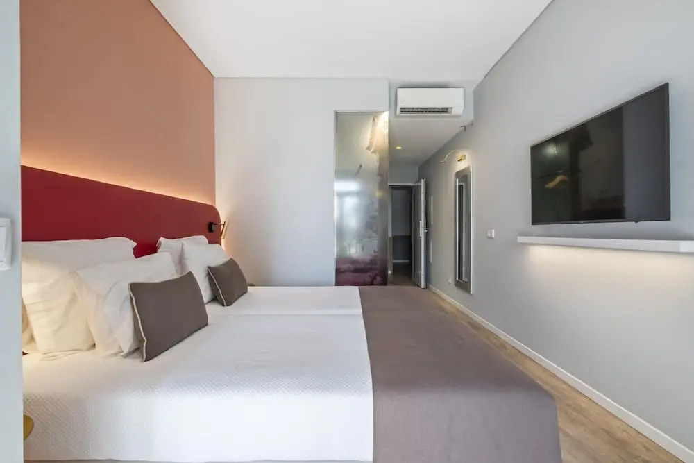 King David Suites 201 by Homie