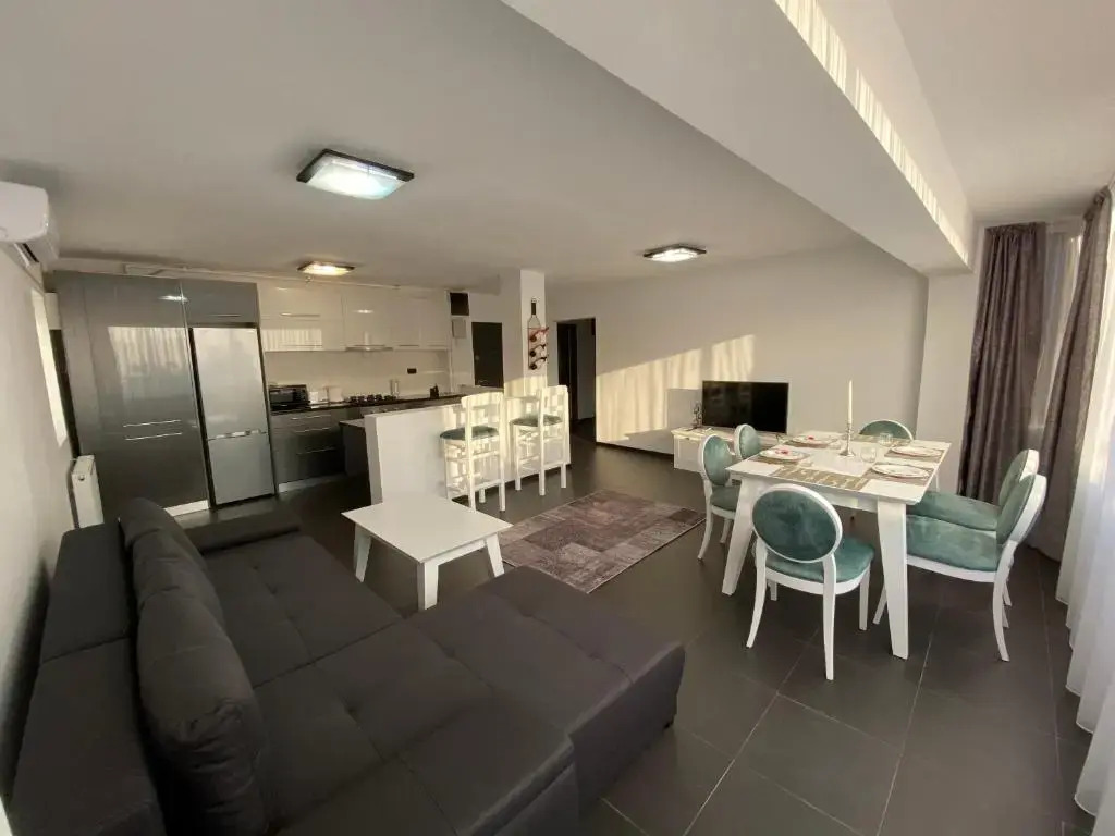 Cara Apartment - 5 min walk to the beach (Delfinariu - bd. Mamaia)