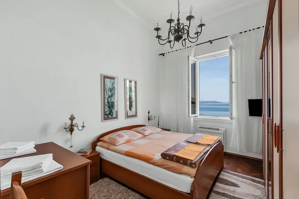 Beach rooms Riviera - Žuta Kuća