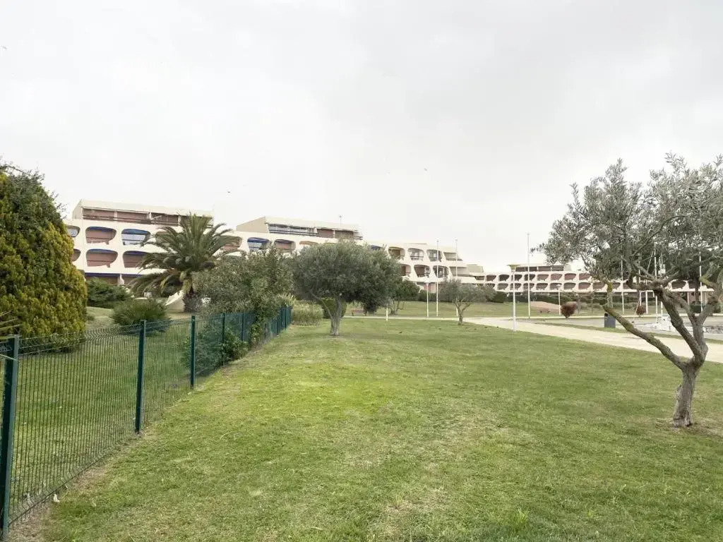 AS21549 - Studio lumineux vue mer avec piscine et parking commun