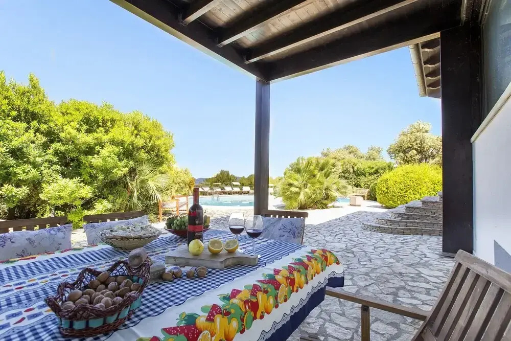 Villa Paraiba With Private Pool Facing the sea for 12 People