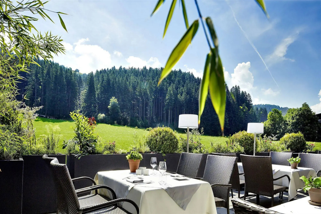 AlpenParks Hotel & Apartment Taxacher