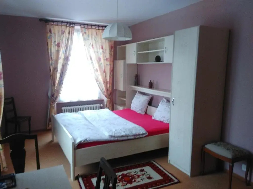 Romantik Hotel de LOurs