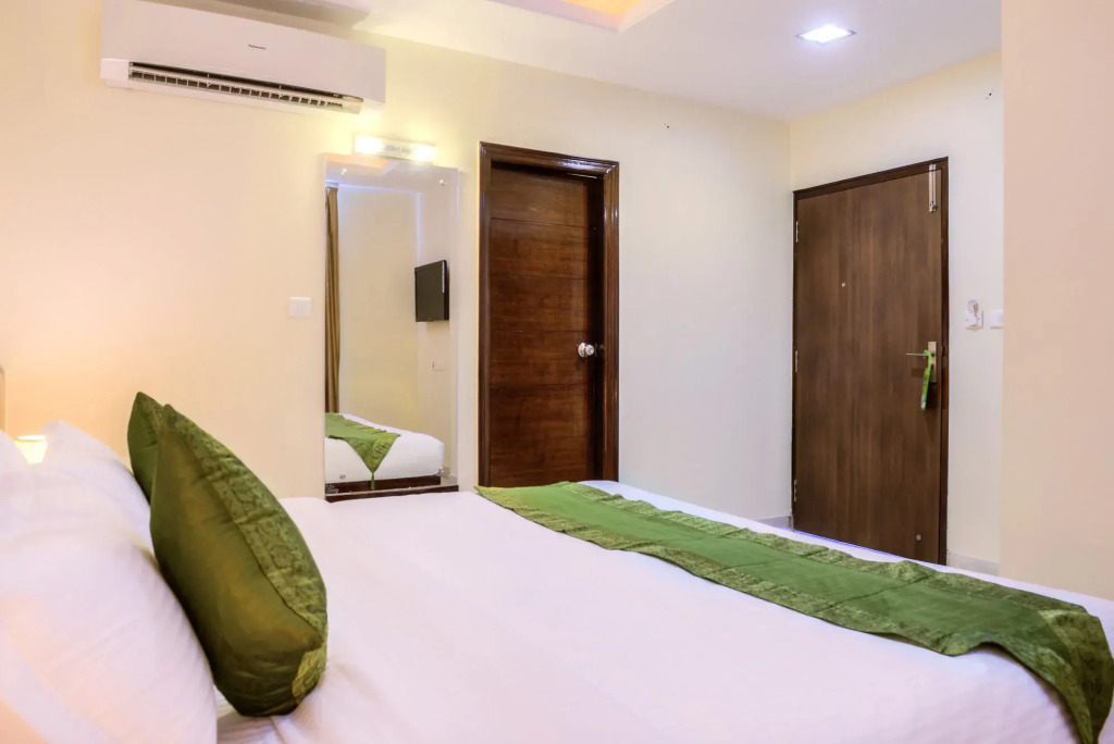 Hotel Corporate Inn