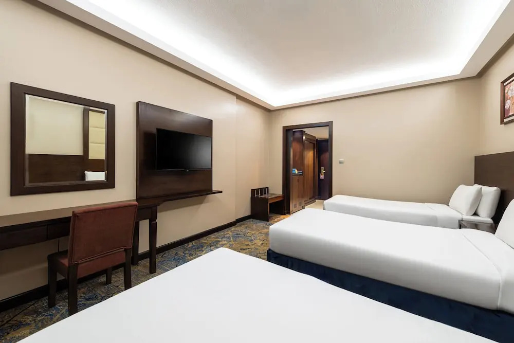 Razana Al Rawdha Hotel