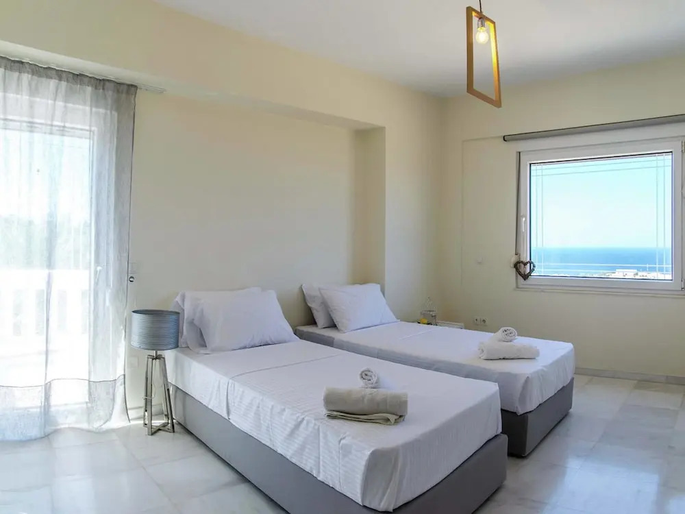 Infinity Pool Villa With Sea Views Near Rethymno City & Beach and Shaded BBQ