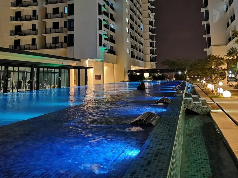 Machome GuestHome at Trefoil Setia City