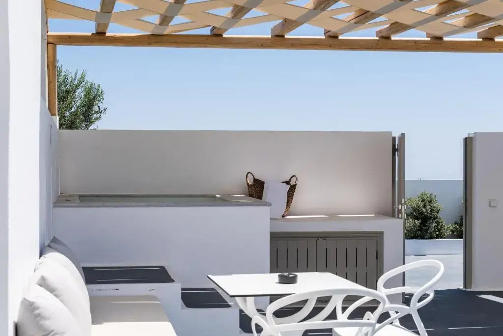 Symphony Suites Santorini