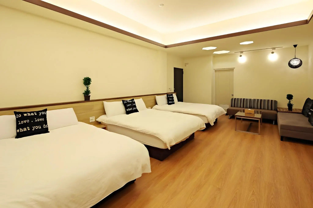 Happiness Yes Inn