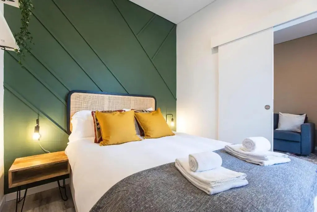 Seaside 1BR Flat w/ AC in Matosinhos by LovelyStay
