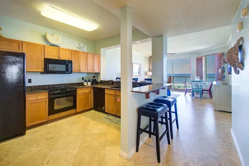 Gulfside 402 - 3 Br condo by RedAwning