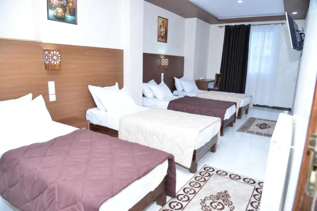 Hotel Mh