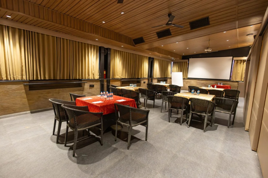 Kyriad Hotel Indore by OTHPL
