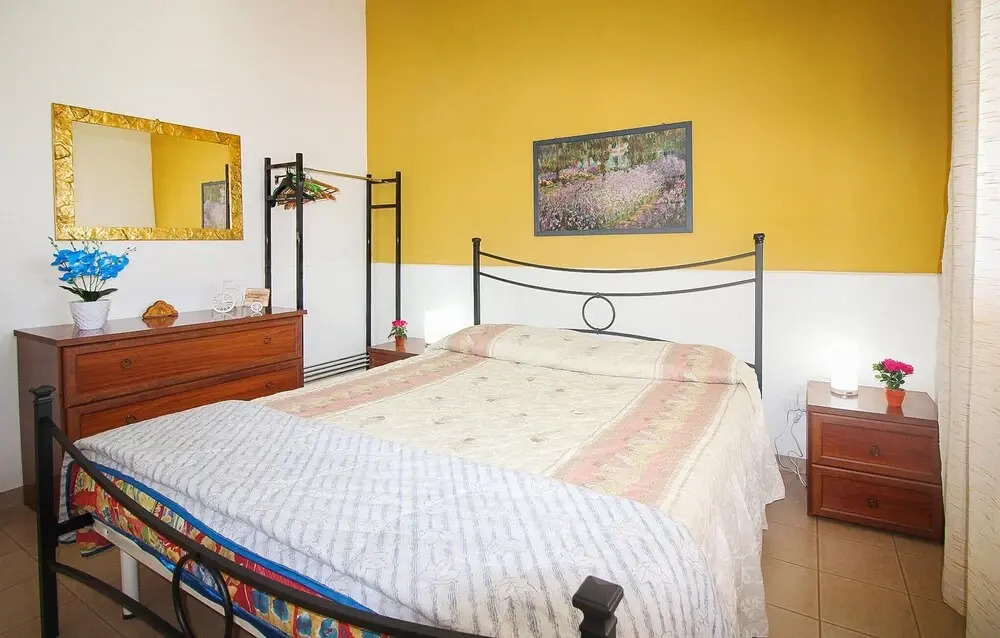 2 Bedroom Stunning Home In Siracusa