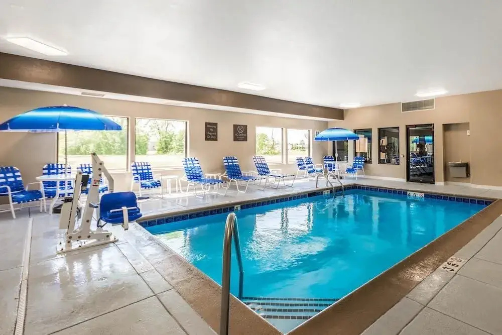 Comfort Inn & Suites North Aurora - Naperville