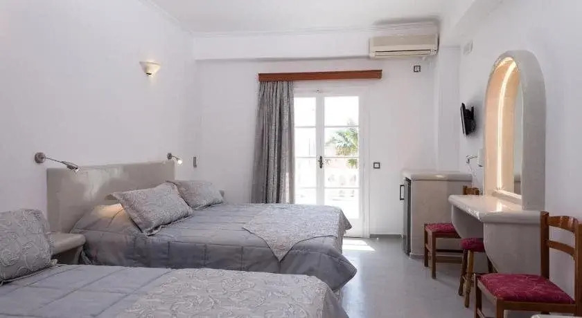 Avraki Rooms & Studios