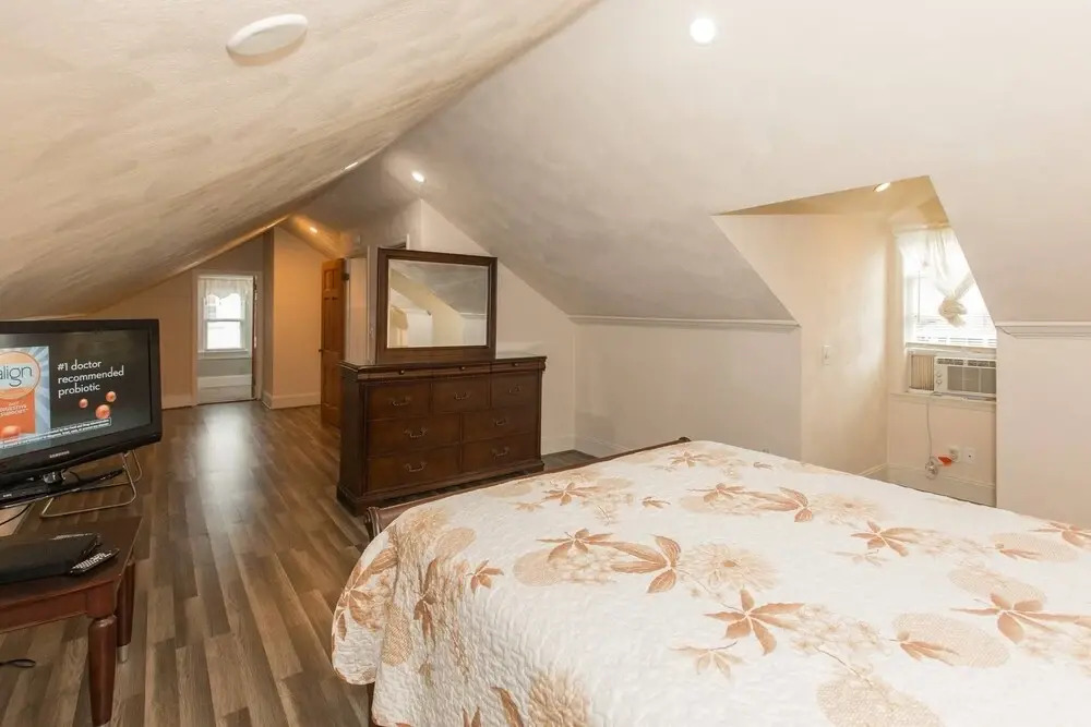 The Buoy 3 Bedrooms 3 Bathrooms Home