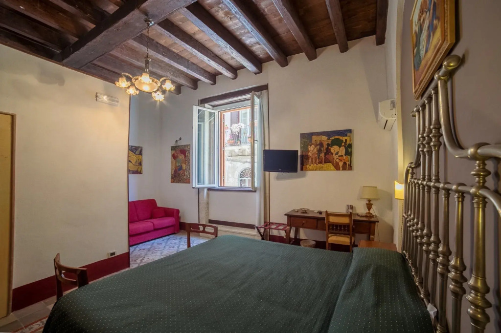 Hotel Henrys House