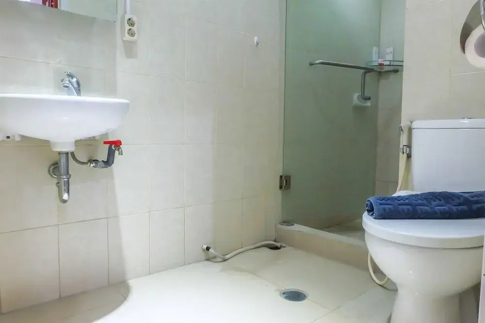 Strategic Location 2 Bedroom Sudirman Park By Travelio