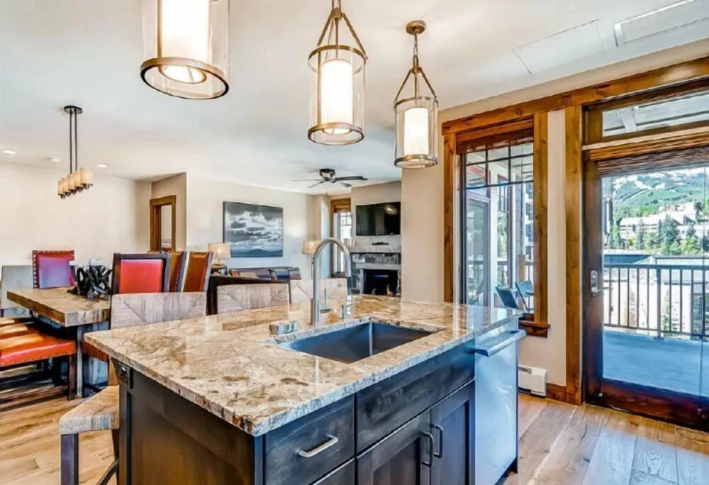 Luxury 4 Bedroom Condo on Main Street in Downtown Breckenridge