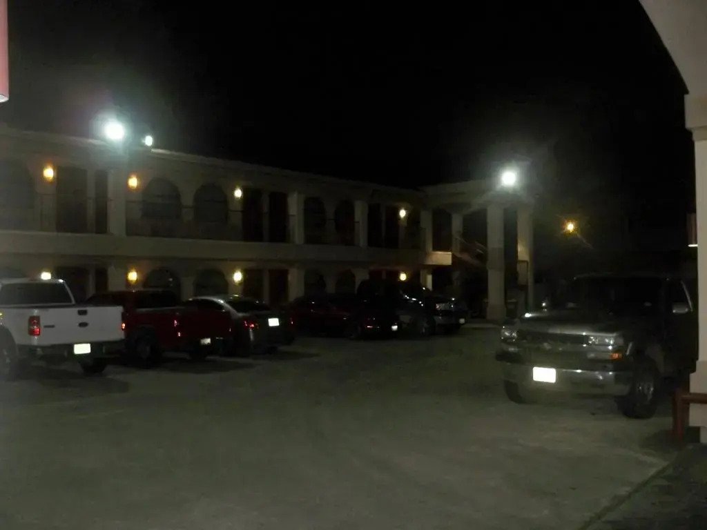 Scottish Inn and Suites Beaumont