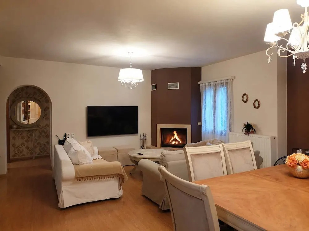 Sunrise Villa in Skyros - Coastal Sea View Haven