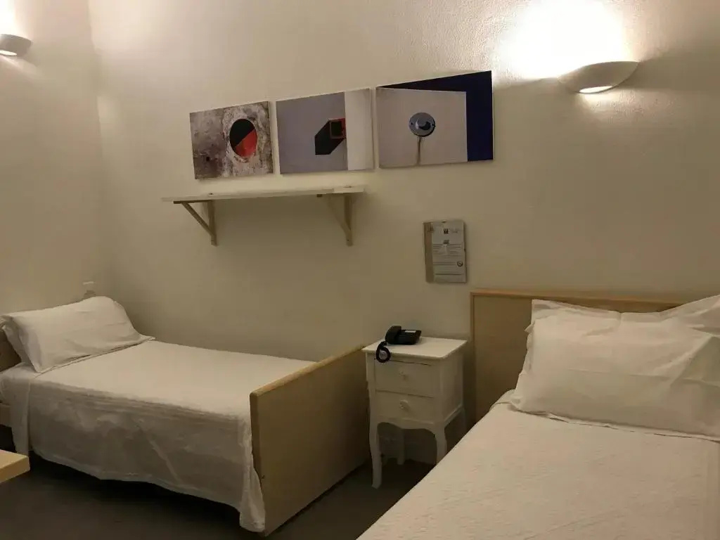 Azur Hotel